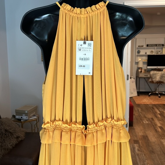 Zara Dress | Yellow | Size M | sleeveless | elastic waist | Never Worn - Picture 4 of 10